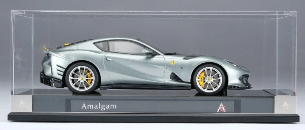 Ferrari 812 Competizione Zilver/Grijs 1:18 van Amalgam, Ophalen of Verzenden, Nieuw, Auto, Overige merken