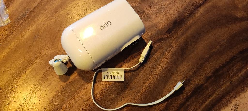 Arlo camera buiten/binnen, Ophalen, Bewegingsdetectiesensor, Zo goed als nieuw, Draadloos