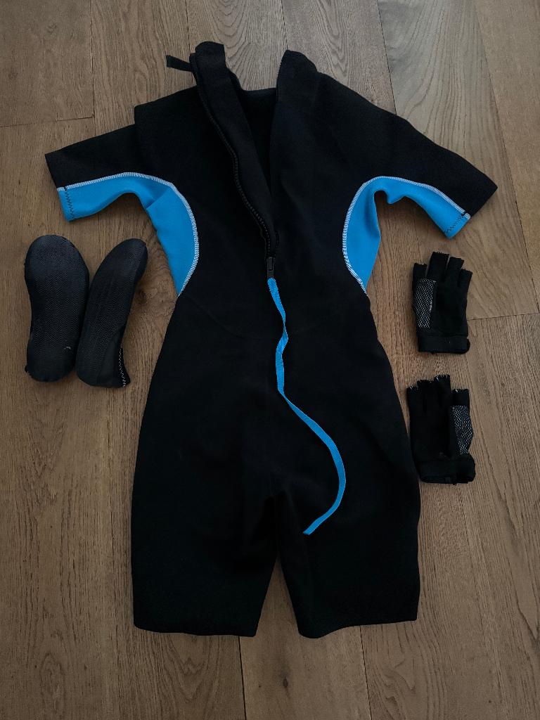 Wetsuit / Surfpak maat M, (hand)schoenen en trapeze, Ophalen, Wetsuit, Gebruikt, Kind