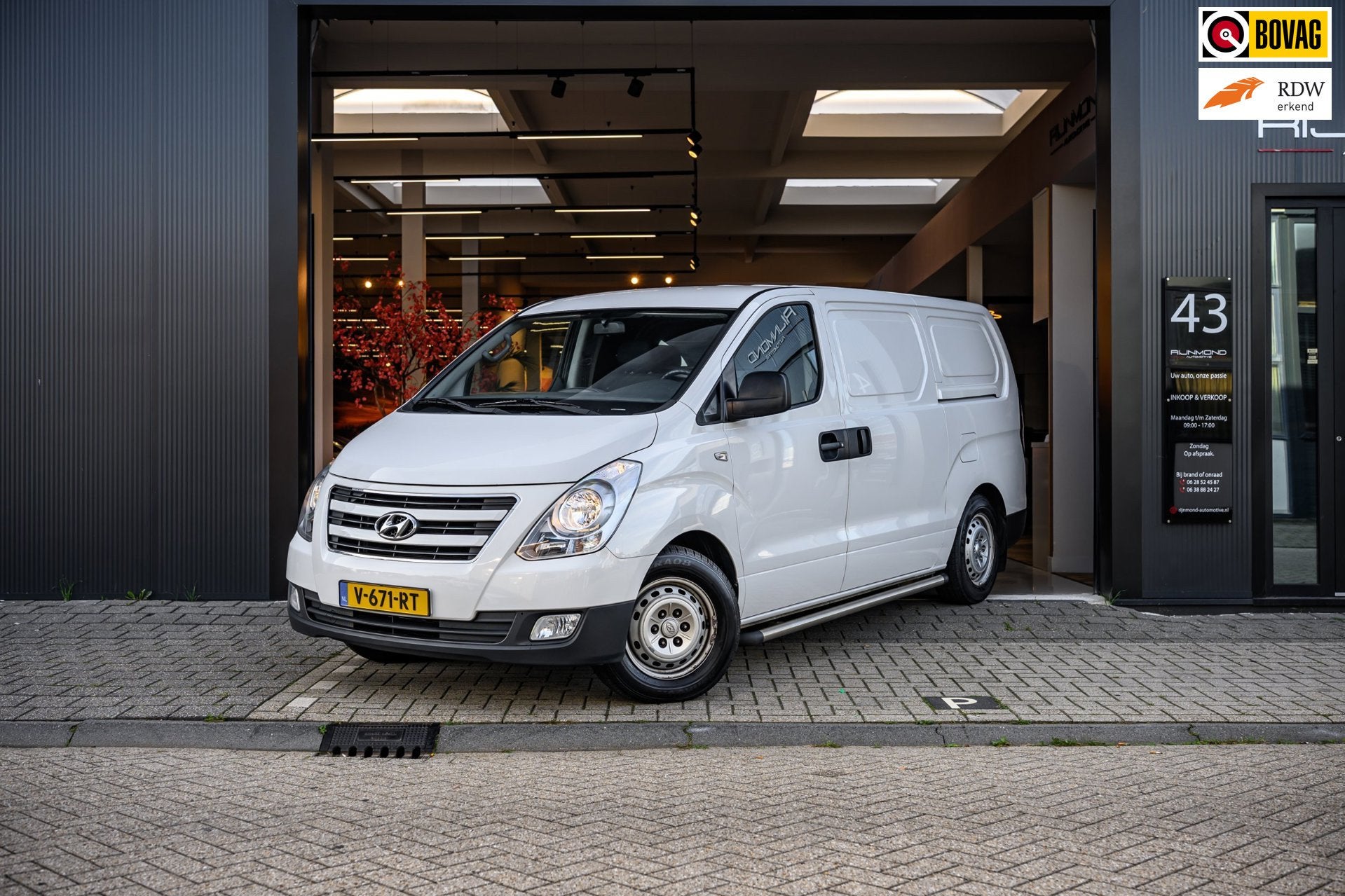Hyundai H 300 2.5 CRDi, 13 km/l, Euro 5, Gebruikt, Zwart