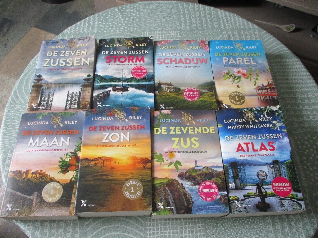 De zeven zussen 8 delen compleet Lucinda Riley, Boeken, Ophalen of Verzenden, Gelezen, Lucinda Riley, Nederland