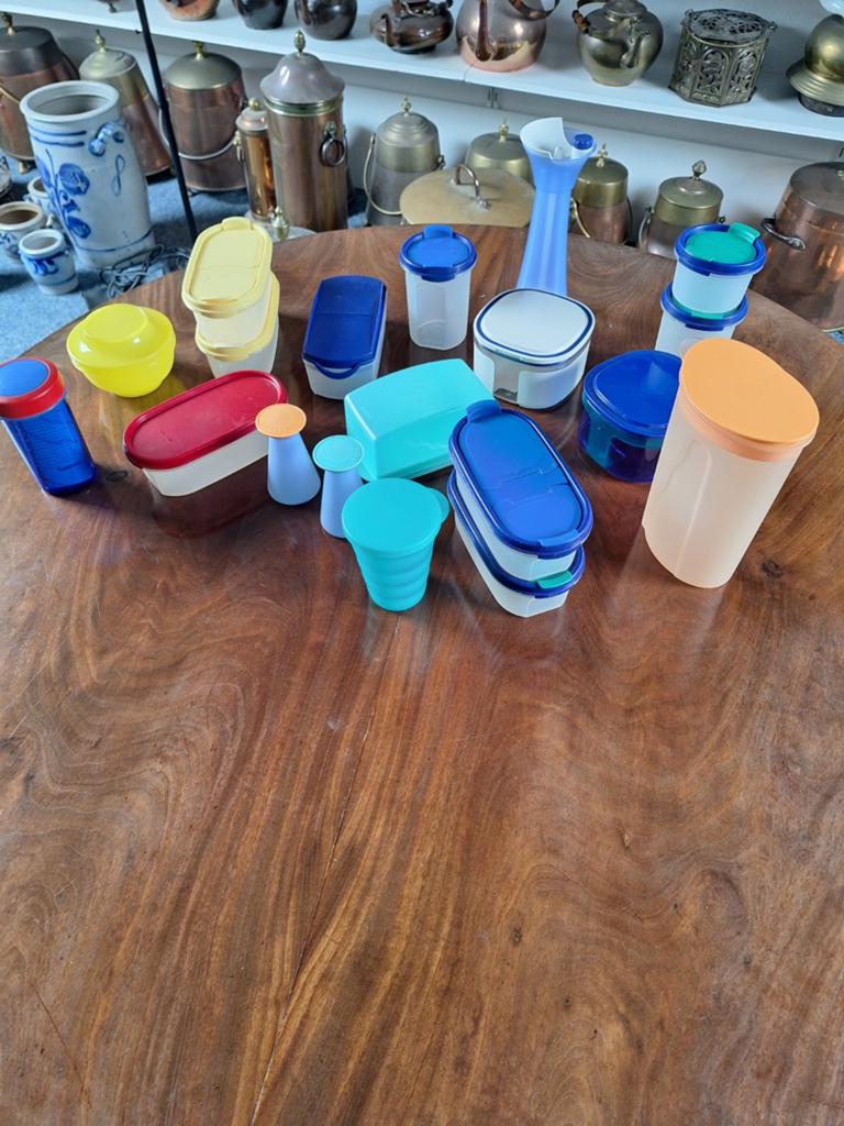 Grote partij Tupperware bakjes en bekers, Ophalen of Verzenden, Gebruikt, Geel, Bak of Kom