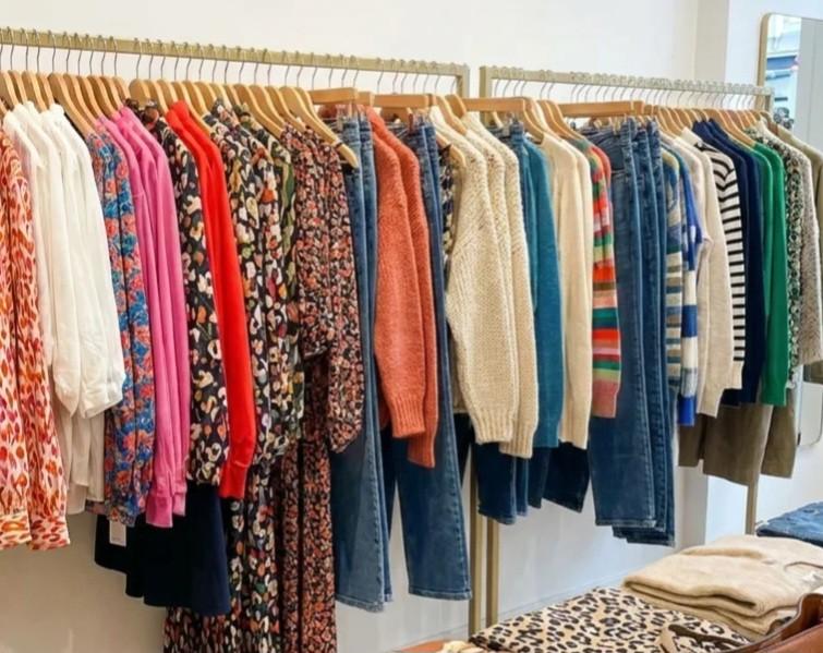 Grote partij dameskleding - Maat 44/46 - Perfecte staat, Kleding | Dames, Jurken, Ophalen of Verzenden, Zo goed als nieuw, Maat 46/48 (XL) of groter