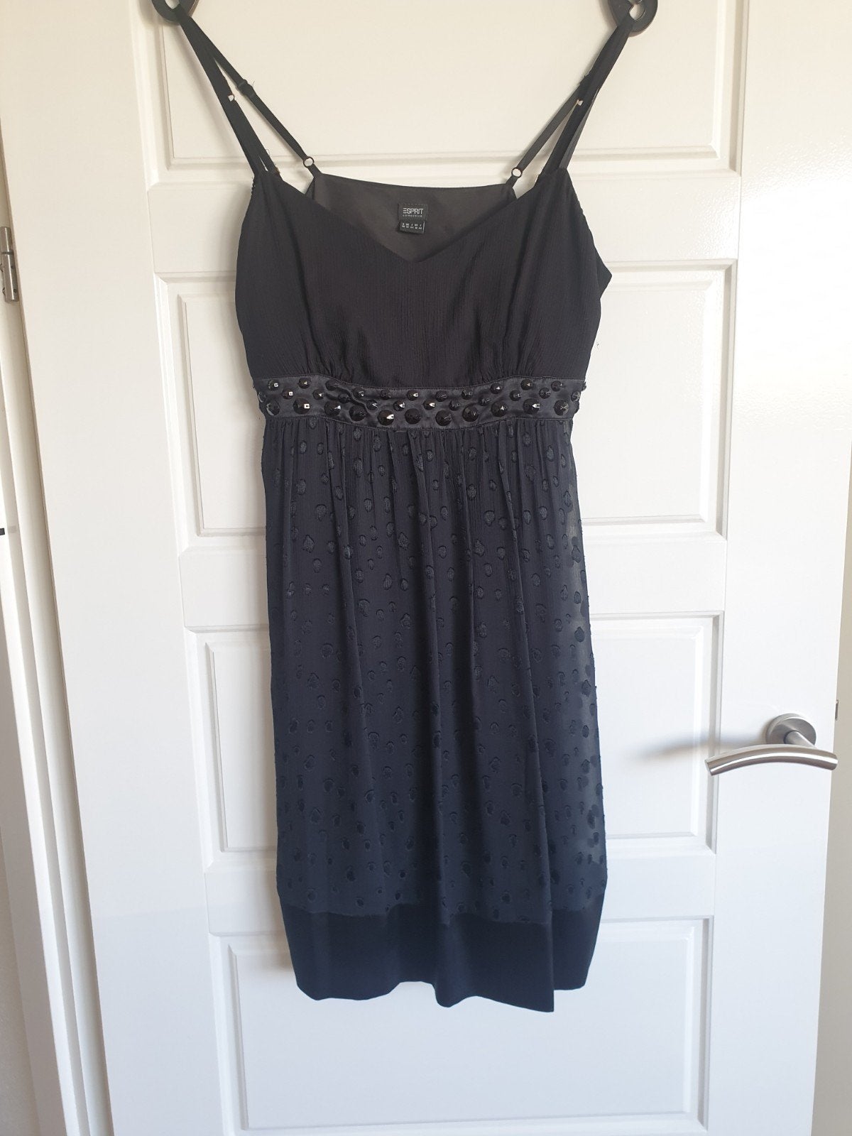 Te koop damesjurk, merk Esprit, maat 40, kleur zwart met ste, Kleding | Dames, Jumpsuits, Maat 38/40 (M), Zwart, Ophalen of Verzenden