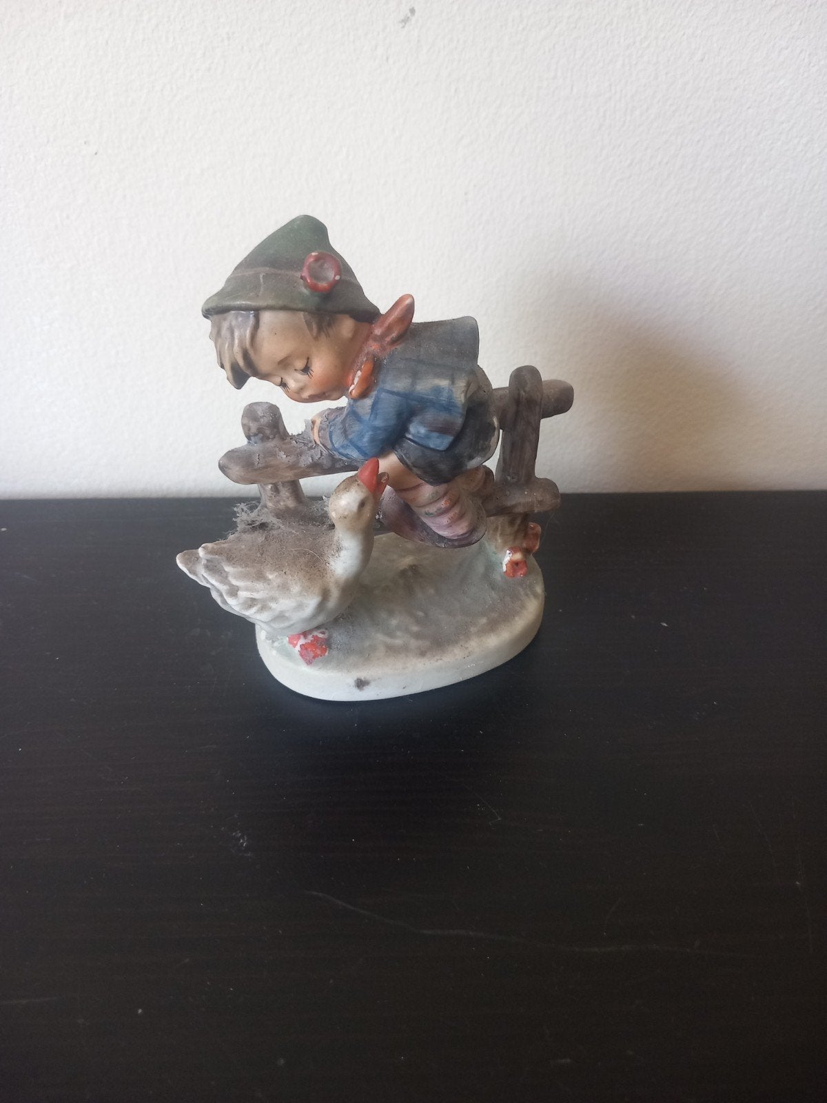 Vintage Hummel beeldje: Jongen met gans, Antiek en Kunst, Ophalen of Verzenden