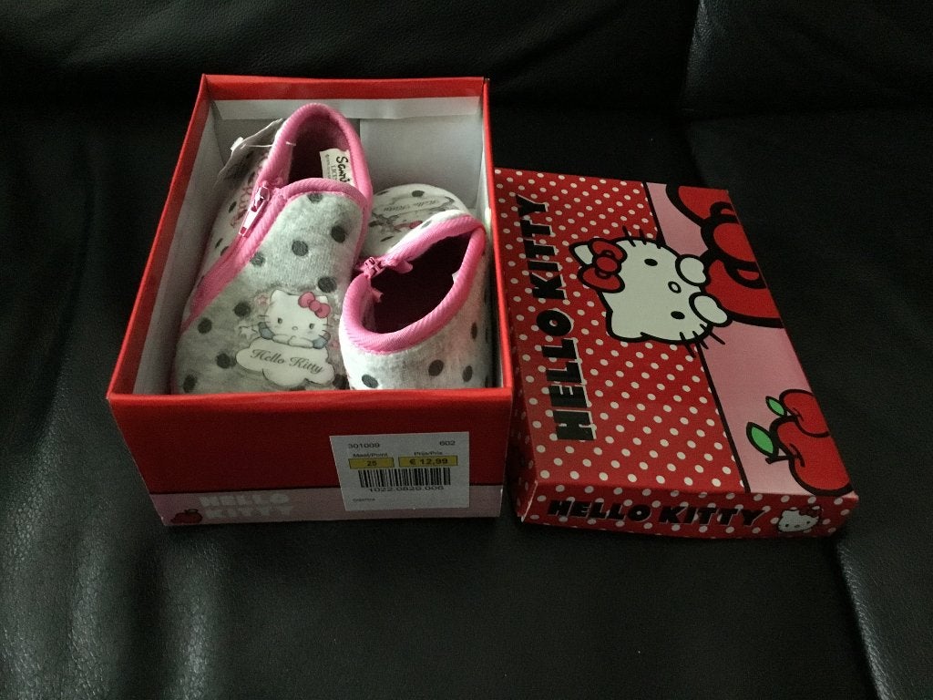 Sloffen Hello Kitty, maat 25 (nieuw), Meisje, Overige typen, Nieuw, Ophalen of Verzenden