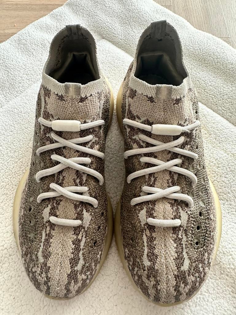 Originele yeezy’s BIEDEN, Kinderen en Baby's, Ophalen, Zo goed als nieuw, Meisje, Schoenen