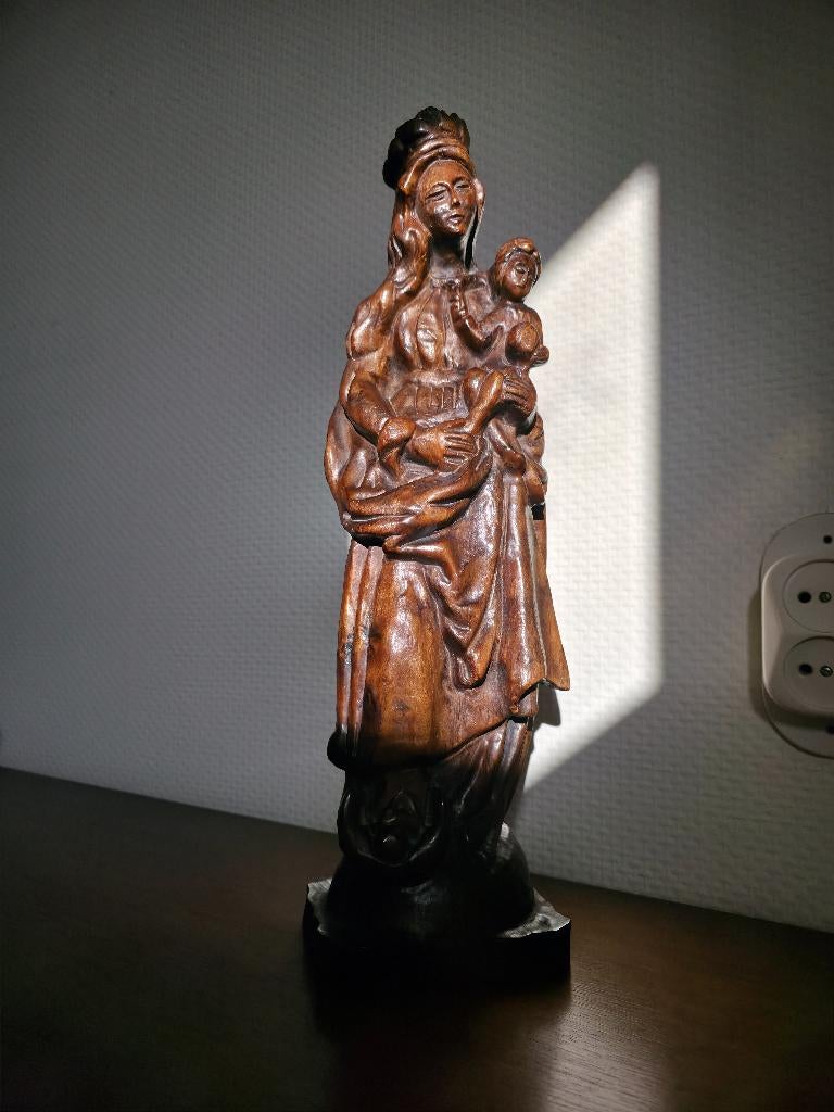 Houten Maria met Kind beeld - handgesneden, Antiek en Kunst, Kunst | Beelden en Houtsnijwerken, Ophalen of Verzenden, 20 - 50 cm