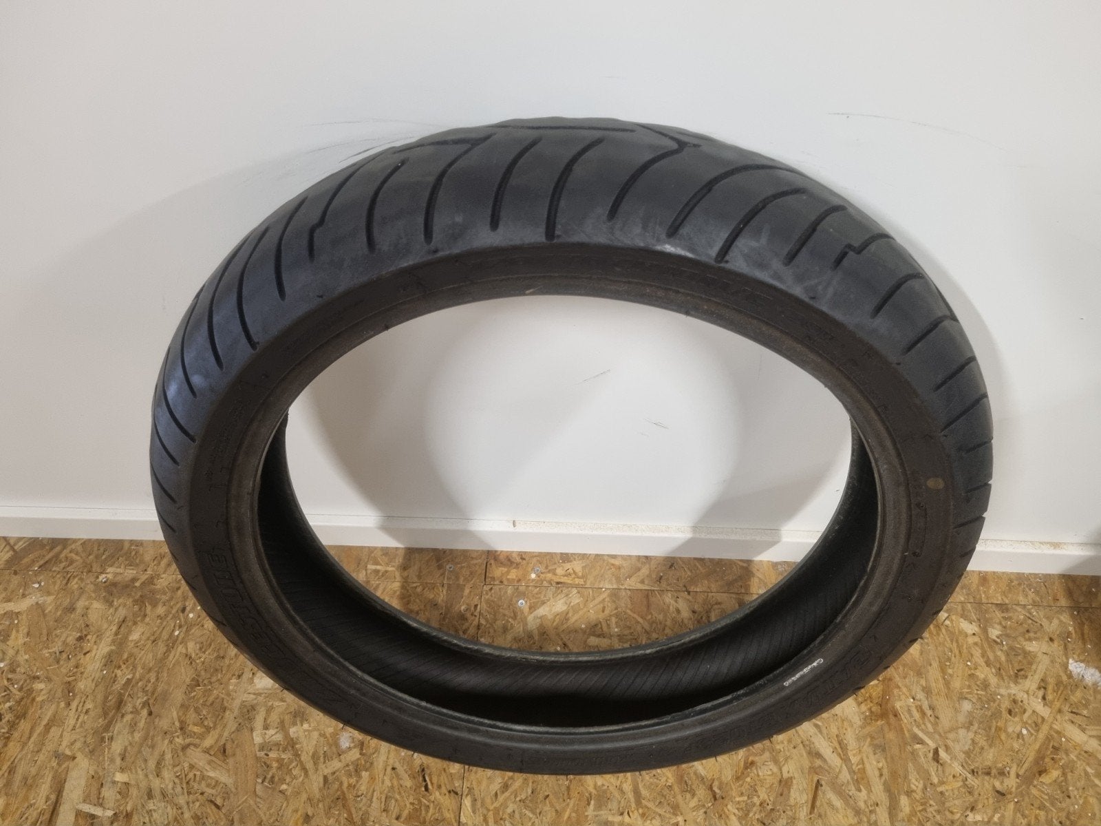 Bridgestone Battlax BT023F GT 120-70-18 (dot 2022), Ophalen of Verzenden, Gebruikt