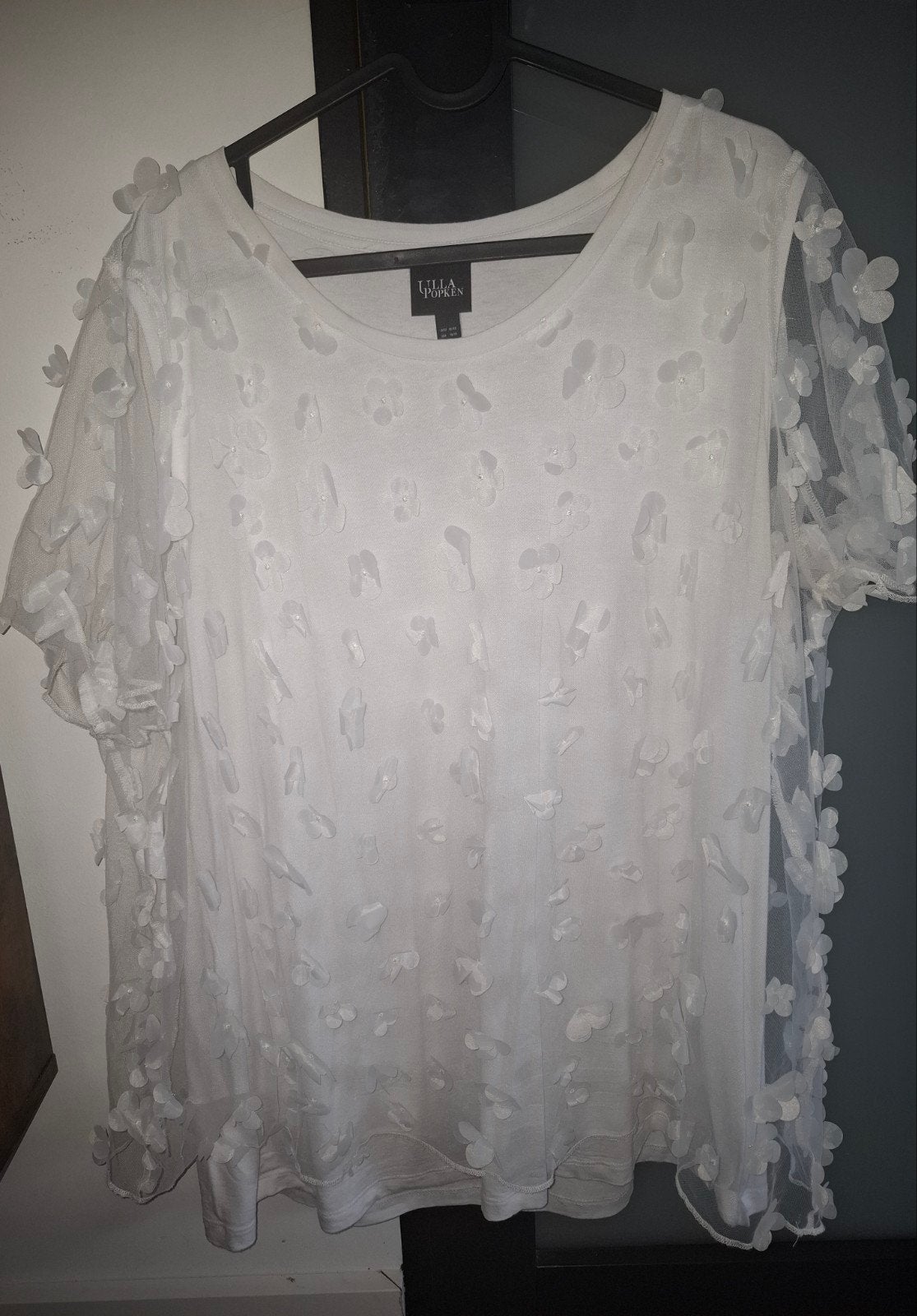 Witte dubbellaagse top, T-shirt met bloemen van Ulla Popken, Wit, Maat 46/48 (XL) of groter, Ulla Popken, Ophalen of Verzenden