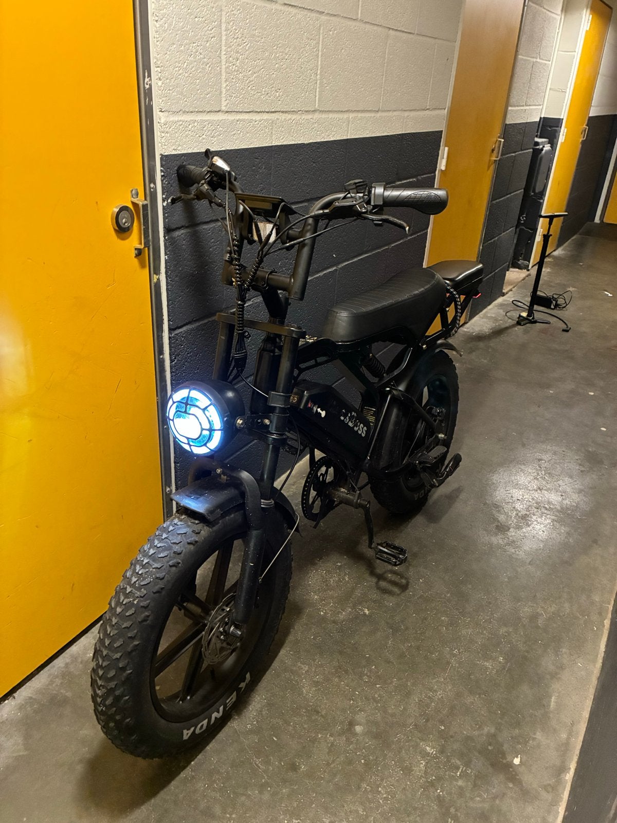 Fatbike  v20 met dikke banden en lange mzitting, Overige merken, Ophalen of Verzenden, Zo goed als nieuw, 51 tot 55 cm