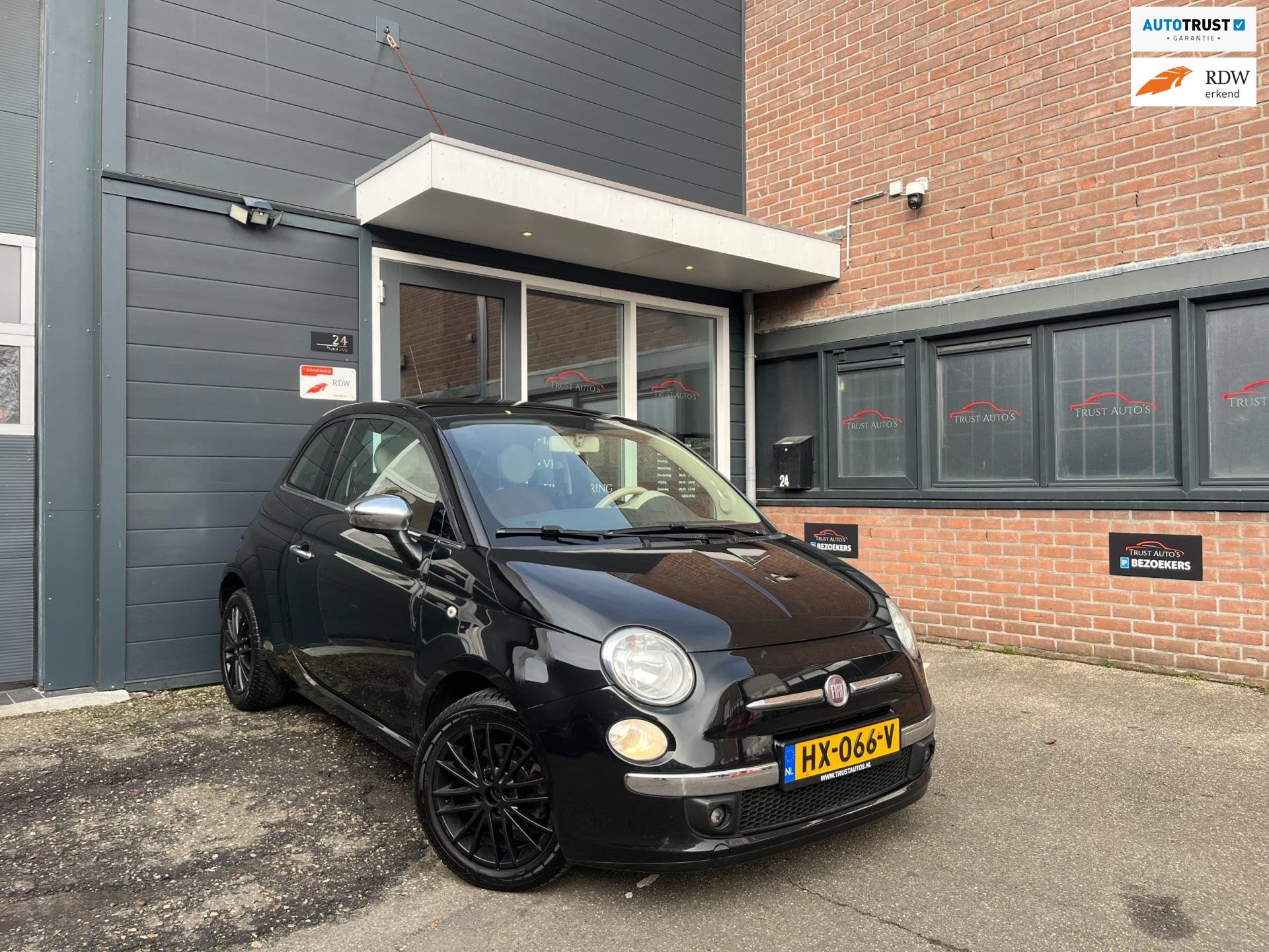 Fiat 500 0.9 TwinAir Lounge|Automaat|Pano|Pdc|Leder|Airco, Auto's, Euro 5, 86 pk, Gebruikt, 31 €/maand