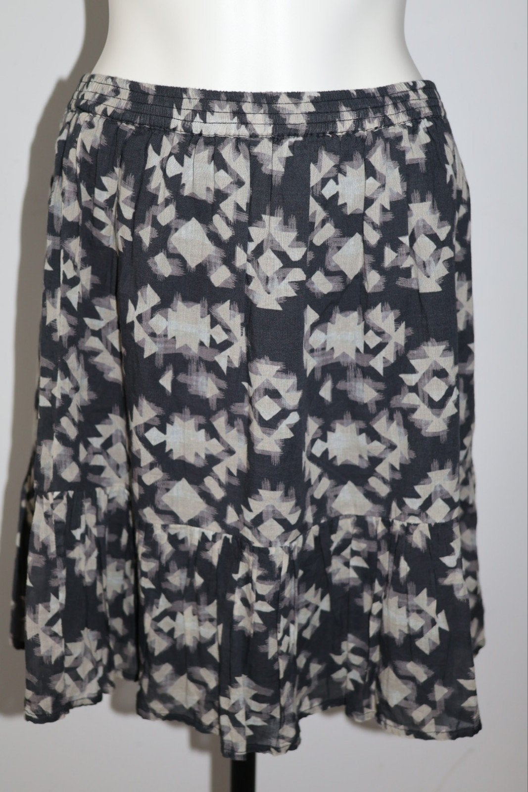 By-bar leuke rok maat 40 / L met elastische taille, Kleding | Dames, Rokken, By-bar, Ophalen of Verzenden, Zo goed als nieuw, By-bar.nl