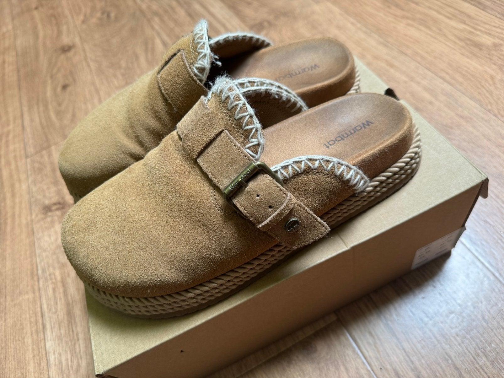 Warmbat clogs, Kleding | Dames, Schoenen, Bruin, Ophalen of Verzenden, Sneakers of Gympen, Zo goed als nieuw