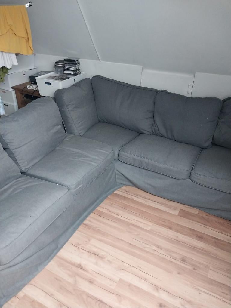 IKEA Hoekbank - Comfortabele grijze bank, Huis en Inrichting, Banken | Bankstellen, Gebruikt, Hoekbank, Vierpersoons of meer, 250 tot 300 cm