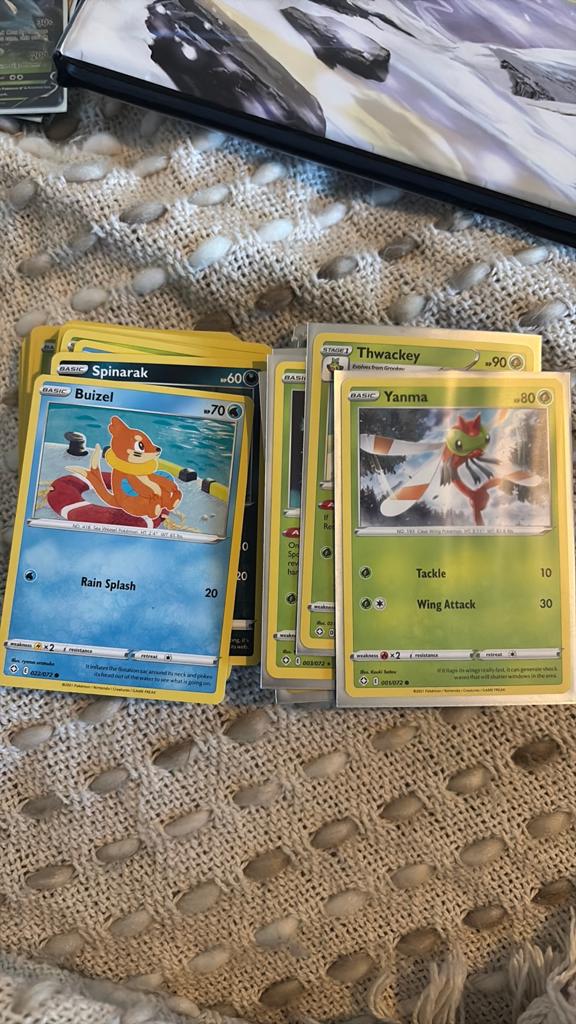 Pokemon Shining fates kaarten, Ophalen of Verzenden, Zo goed als nieuw, Meerdere kaarten