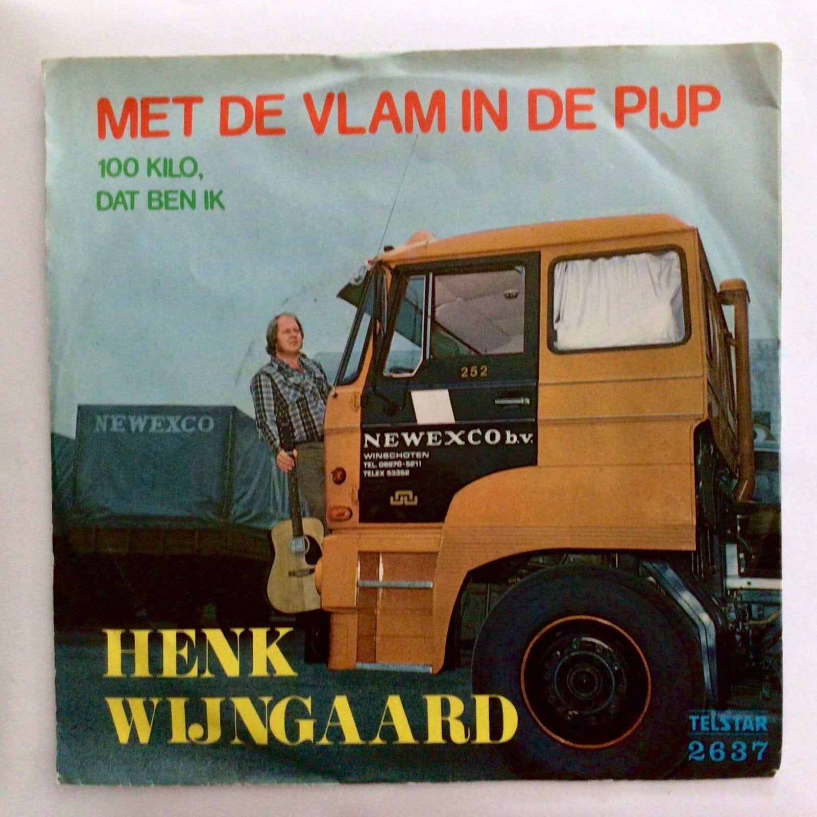 Henk Wijngaard - Met de vlam in de pijp, Ophalen of Verzenden, Zo goed als nieuw