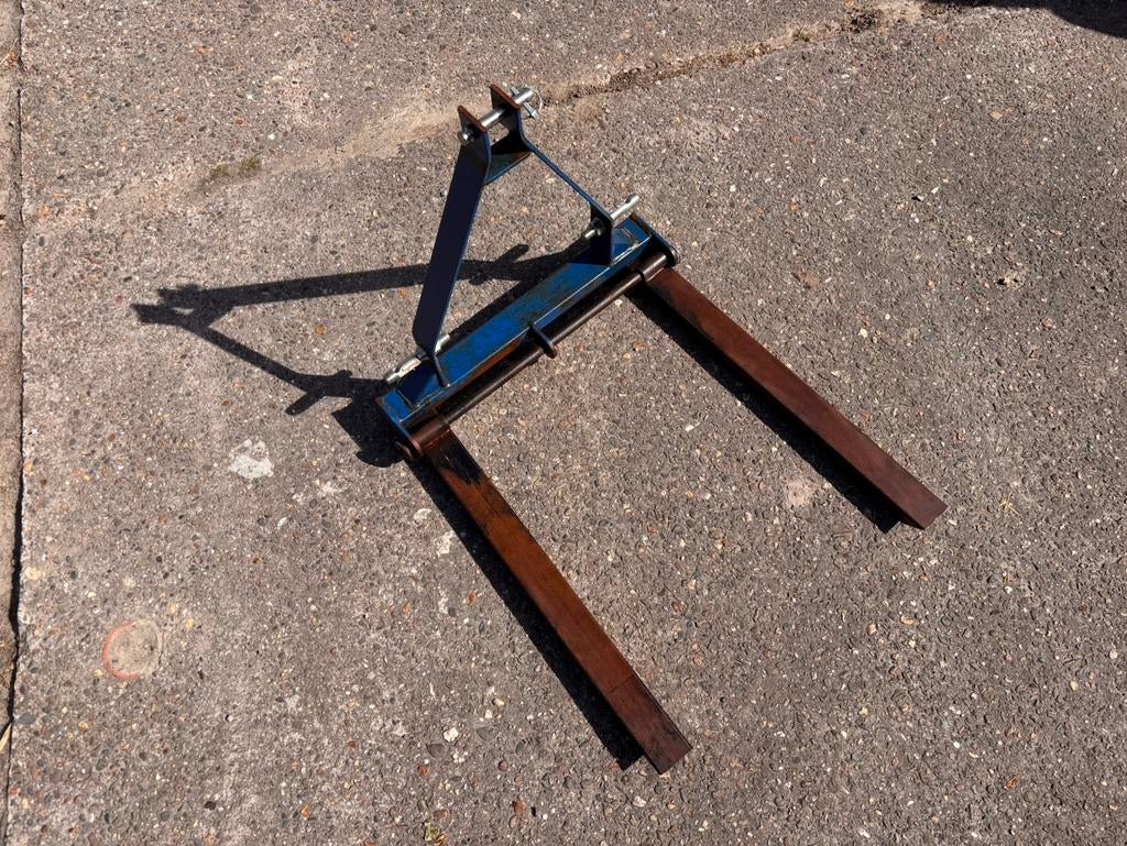 Verstelbare palletdrager tbv minitractor, Ophalen of Verzenden, Gebruikt, 50 cm of meer