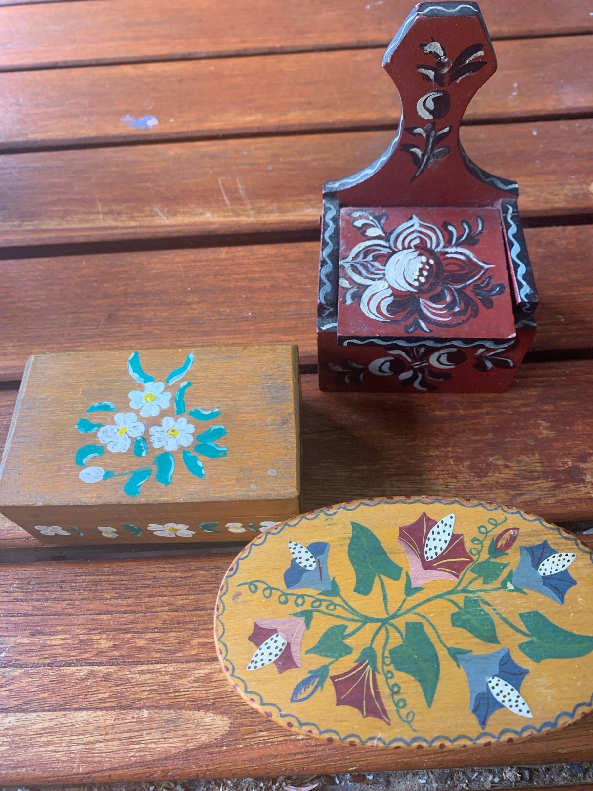3 handgeschilderde houten items: doosjes en bakje, Ophalen of Verzenden