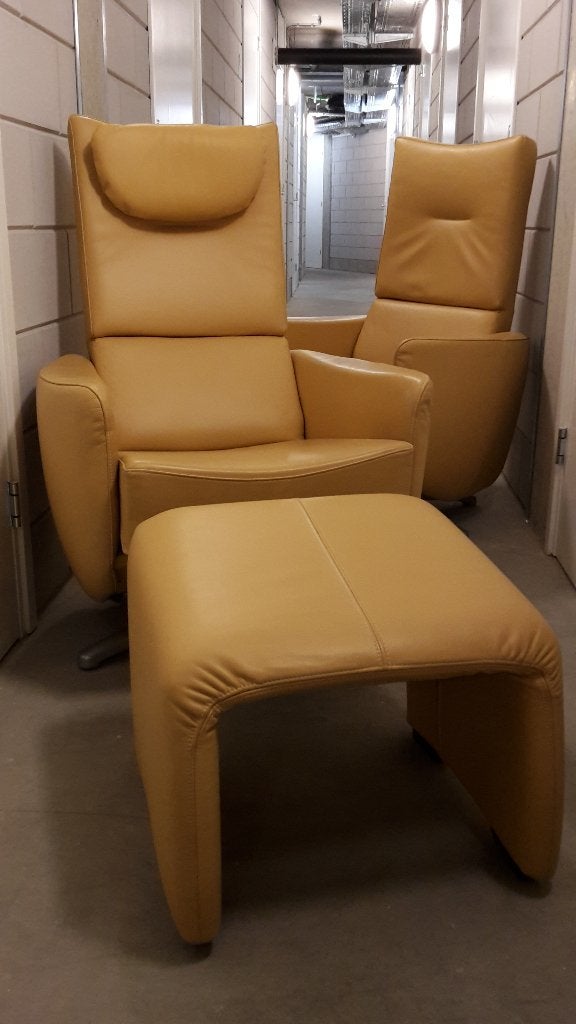 2 x Leren Gealux Relax Fauteuils terracotta met voetenbankje, Huis en Inrichting, Fauteuils, Ophalen, Minder dan 75 cm, Leer, Zo goed als nieuw