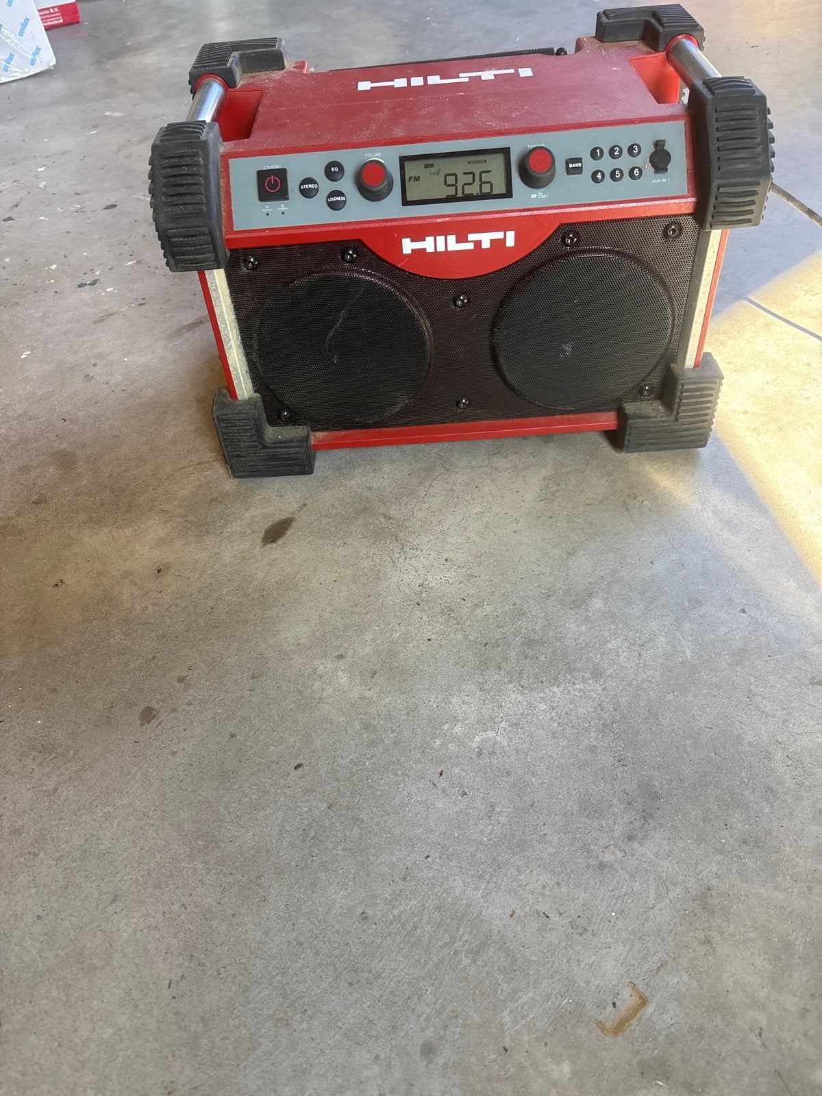 Hilti Bouwradio - Robuust en Betrouwbaar, Audio, Tv en Foto, Radio's, Ophalen, Gebruikt, Bouwradio