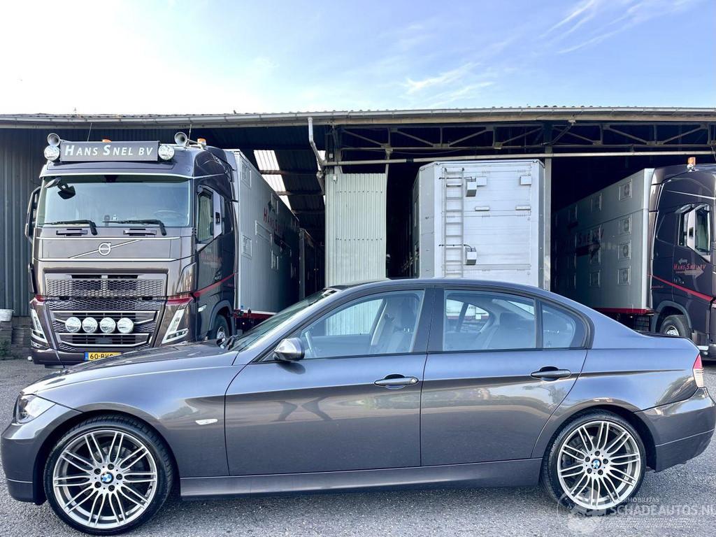 BMW 3-serie Gereserveerd 318i 2.0 129pk 6-bak Executive seda, Auto diversen, Schadeauto's, BMW, Handgeschakeld, Benzine, Sedan