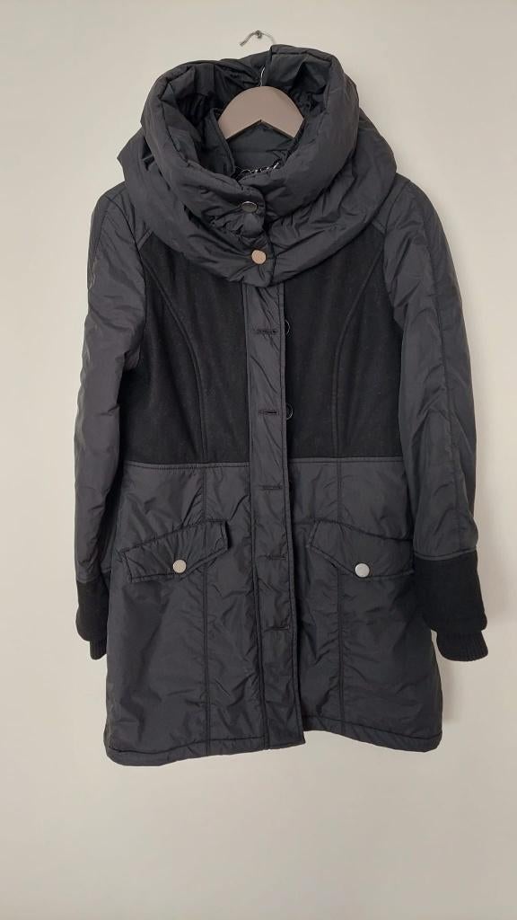 Zwarte winterjas met opzetkraag (drukkers) Maat M - Steps, Kleding | Dames, Jassen | Winter, Maat 38/40 (M), Zwart, Ophalen of Verzenden