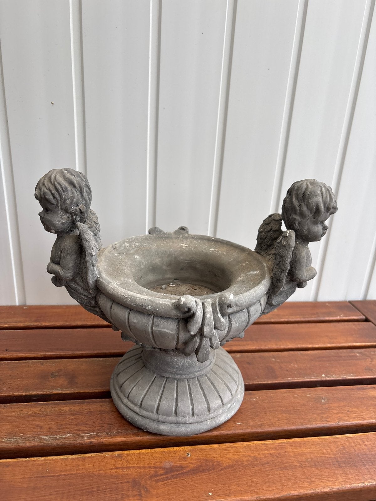 Decoratieve bloempot met engelen - Grijs, Antiek en Kunst, Ophalen