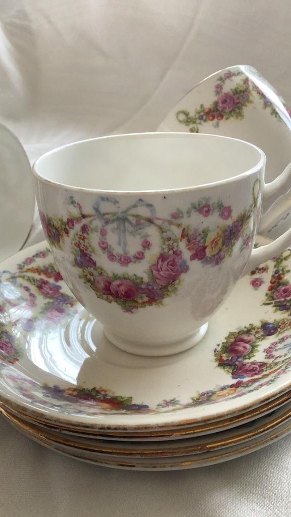 Royal albert crown china rond 1930, Ophalen of Verzenden
