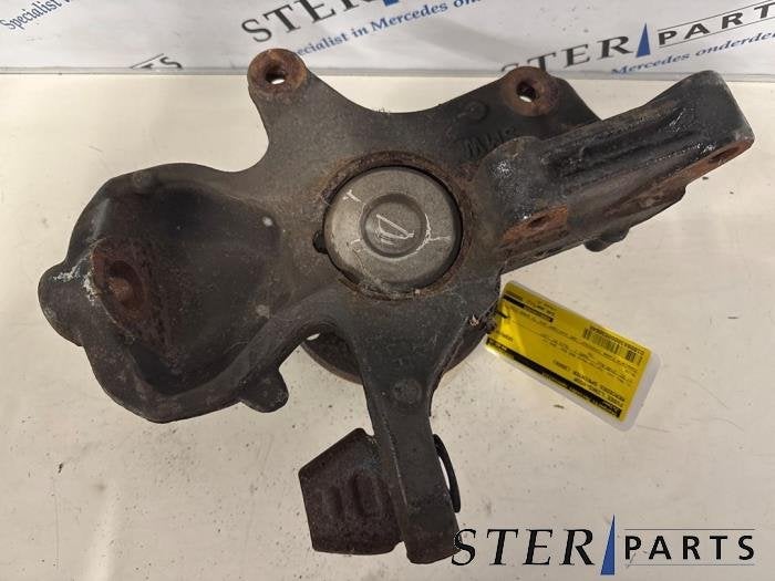 Fusee links-voor van een Mercedes Sprinter, Auto-onderdelen, Ophanging en Onderstel, Gebruikt, -, Ophalen of Verzenden, -