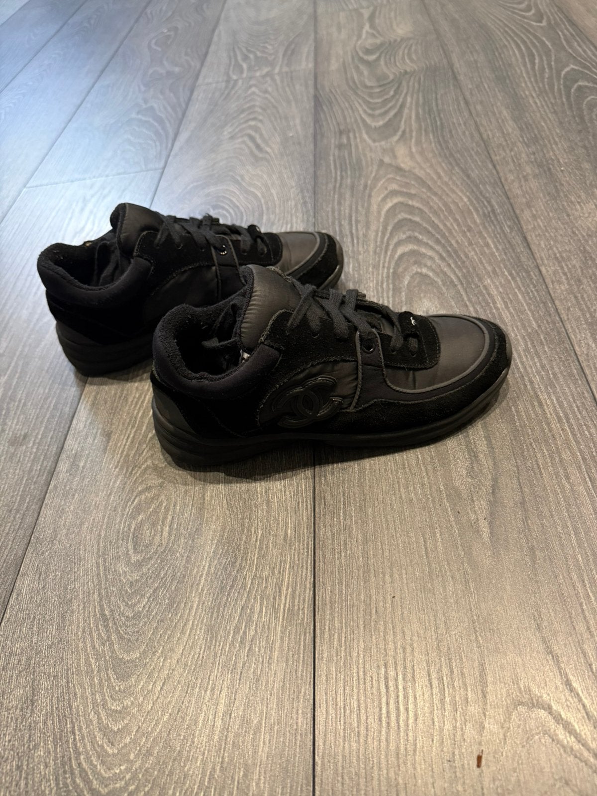 Chanel sneakers vrouwen, Kleding | Dames, Zwart, Ophalen of Verzenden, Sneakers of Gympen, Zo goed als nieuw
