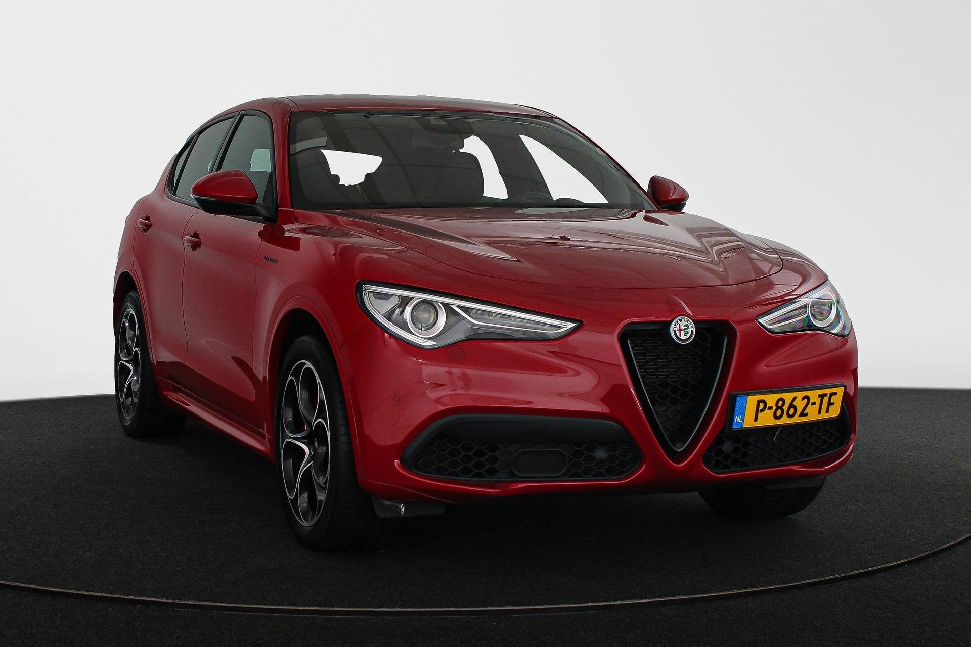 Alfa Romeo Stelvio 2.0T 280pk AWD Veloce Carplay Adaptieve C, Auto's, Alfa Romeo, Automaat, 4 cilinders, Leder, Bedrijf