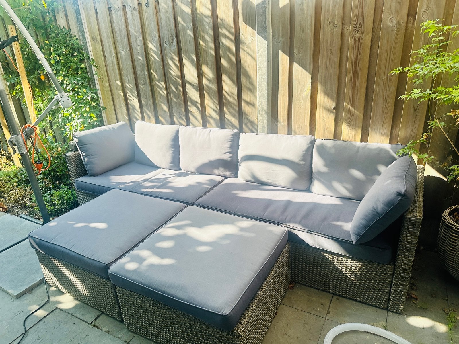 Tuinset, Tuin en Terras, Tuinsets en Loungesets, Ophalen, 4 zitplaatsen, Kunststof, Zo goed als nieuw
