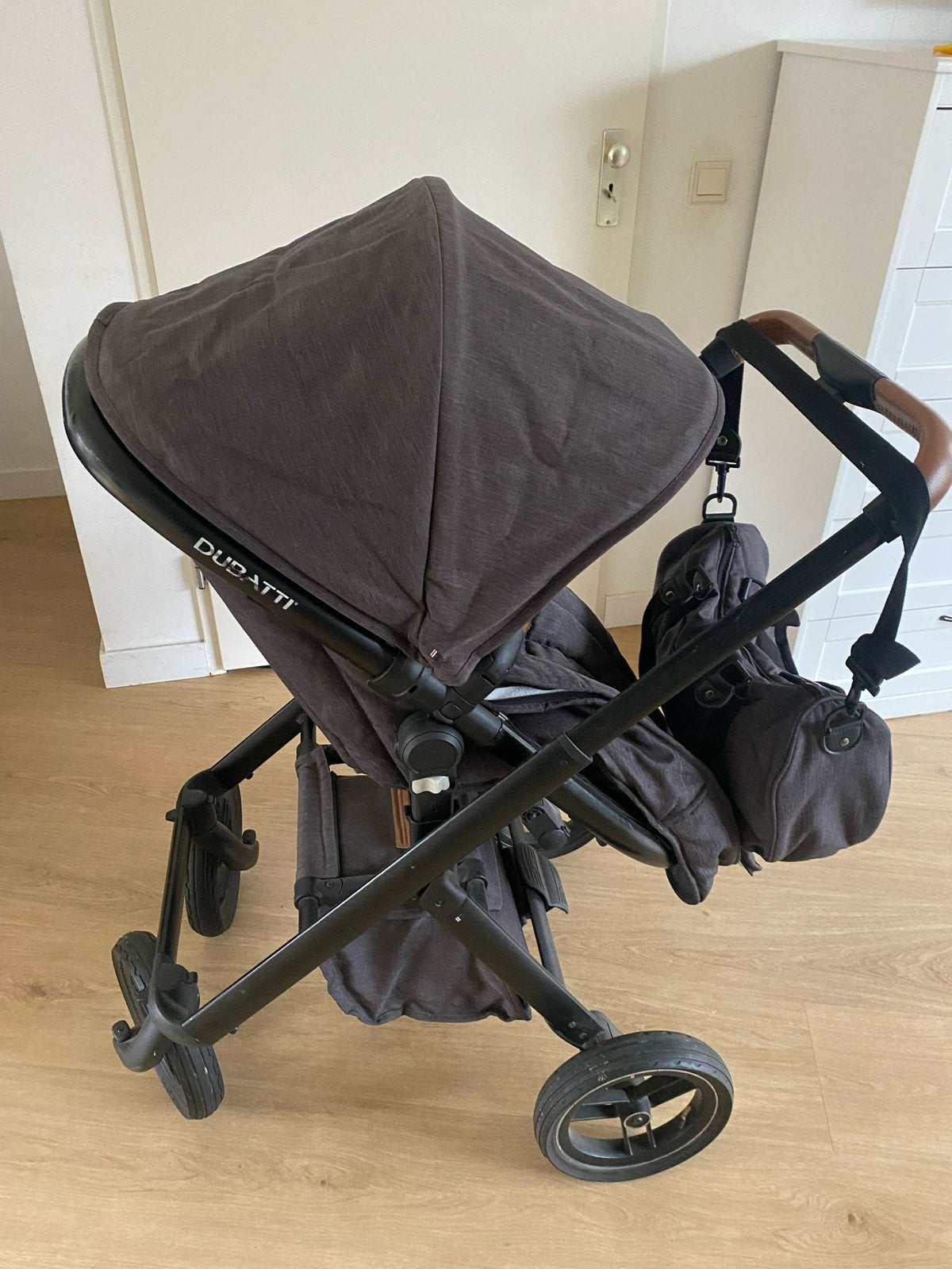 Dubatti one kinderwagen, Gebruikt, Verstelbare duwstang, Combiwagen, Ophalen
