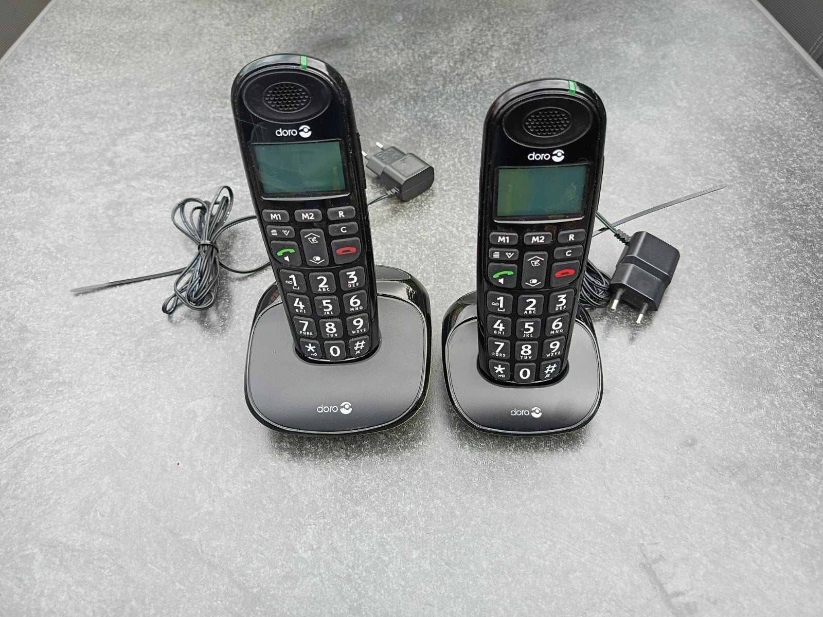 Doro PhoneEasy Duo 100w DECT Telefoon - Gebruiksvriendelijk, Telecommunicatie, Vaste telefoons | Handsets en Draadloos, Ophalen of Verzenden