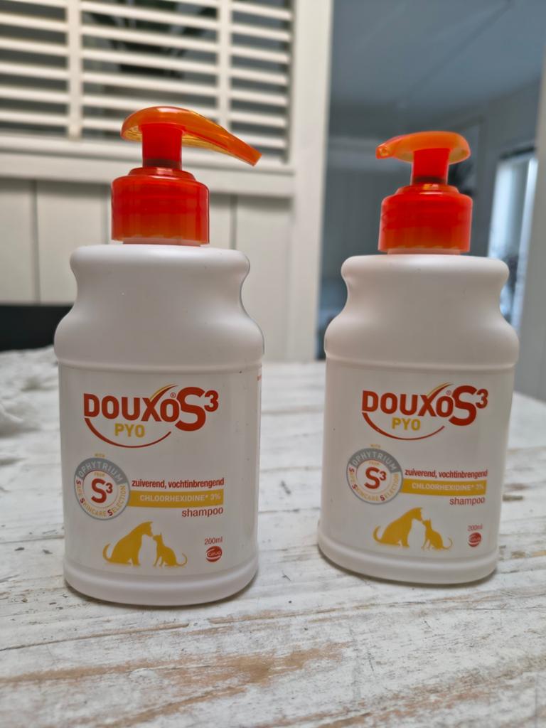 Nw 2x DouxoS3 Pyo Chloorhexidine Shampoo Hond/Kat Jeuk huid, Ophalen of Verzenden, Nieuw