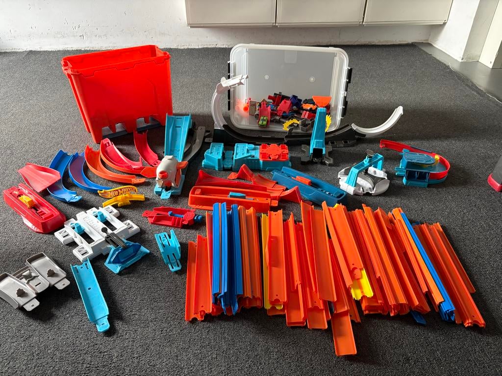 Grote set Hotwheels racebaan trackbuilder en meer, Ophalen of Verzenden, Gebruikt