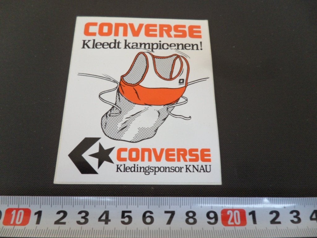 sticker CONVERSE Kleedt kampioenen Kledingsponsor KNAU, Verzamelen, Stickers, Ophalen, Zo goed als nieuw