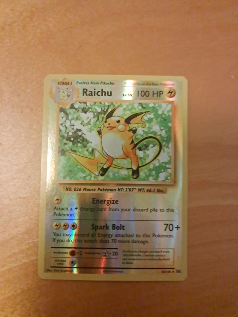 Raichu pokemon, Ophalen of Verzenden, Zo goed als nieuw, Losse kaart, Foil