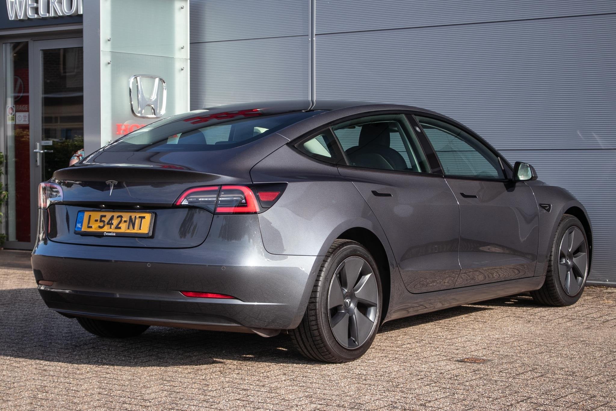 Foto 2 van Tesla Model 3 Standard RWD Plus 60 kWh | SOH 90,3% | Leder |