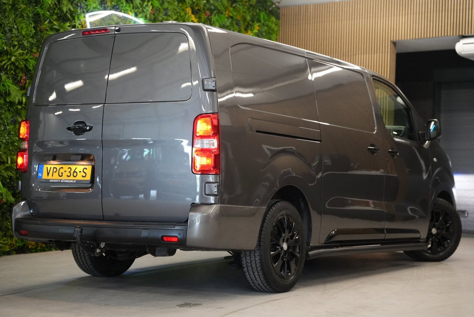 Toyota PROACE Worker 2.0 D-4D Black Line Long Automaat / 3-Z, Auto's, Dealer onderhouden, Stof, Gebruikt, 4 cilinders