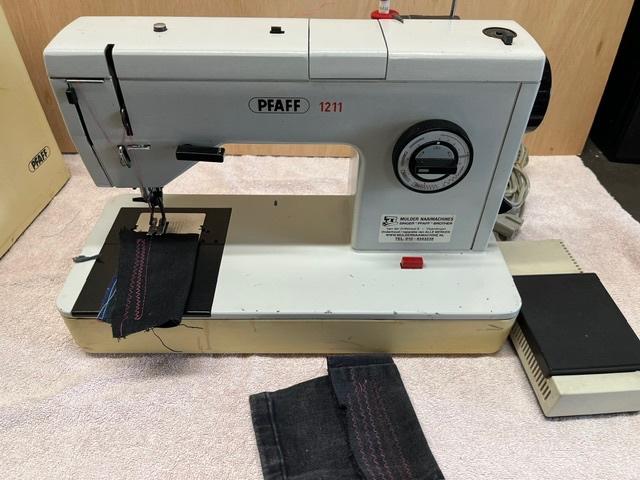 Dubbel transport Pfaff 1211 naaimachine., Ophalen, Gebruikt, Naaimachine, Pfaff