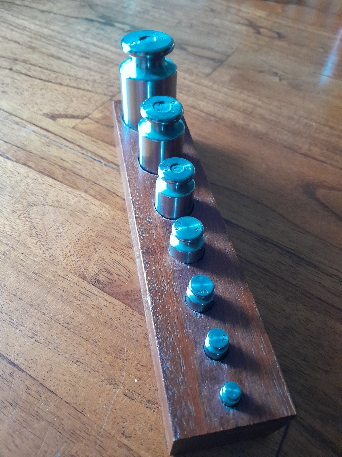 Precisie weegschaalgewichten set op houten standaard, Ophalen of Verzenden