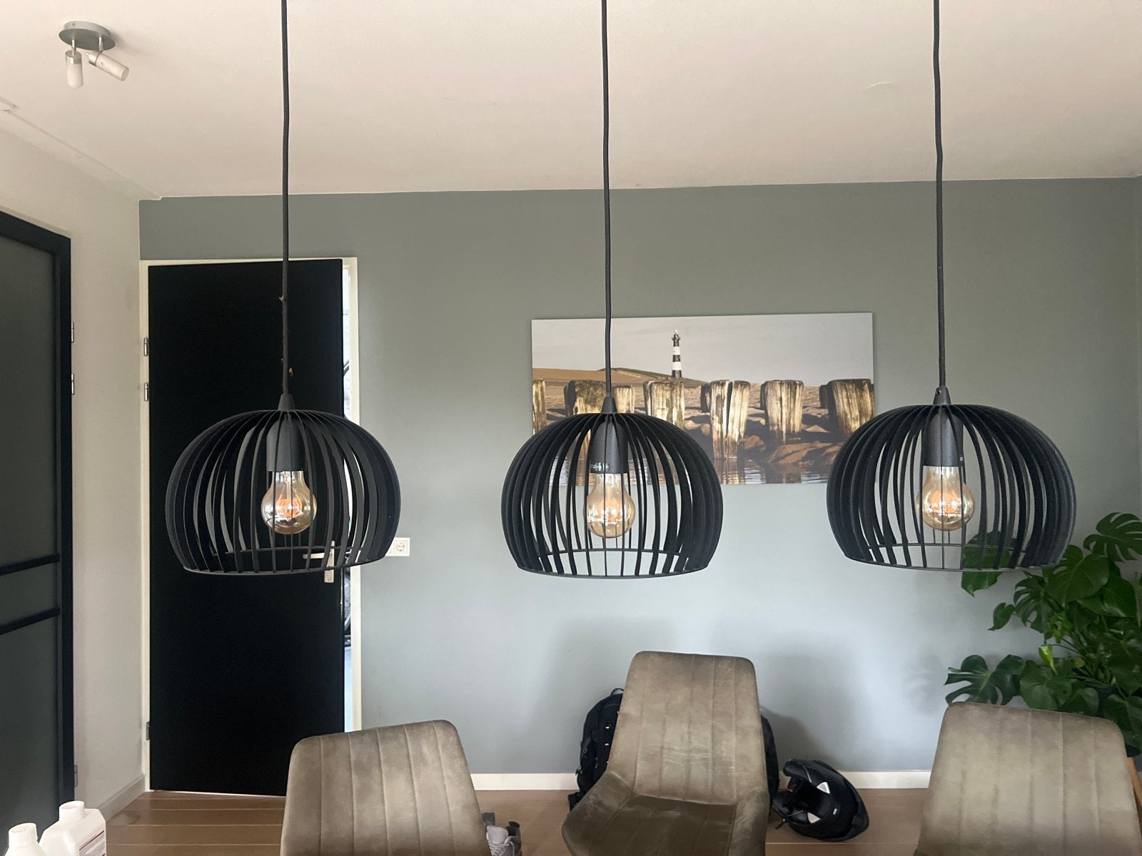 Set van 3 zwarte hanglampen - modern design, Ophalen, Zo goed als nieuw, Metaal, E27 (groot)