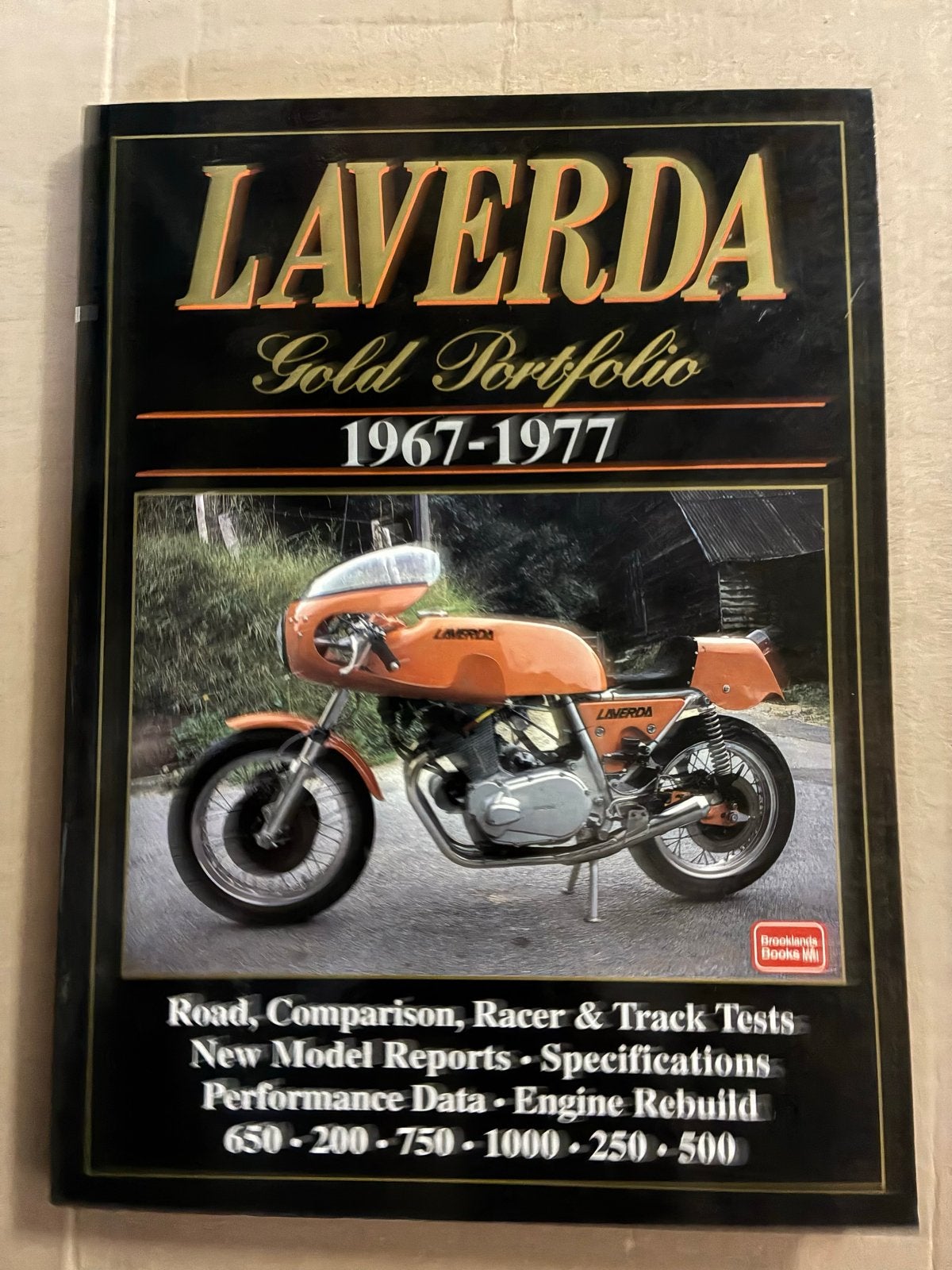 Laverda Gold Portfolio 1967-1977 Motorboek, Ophalen of Verzenden, Zo goed als nieuw