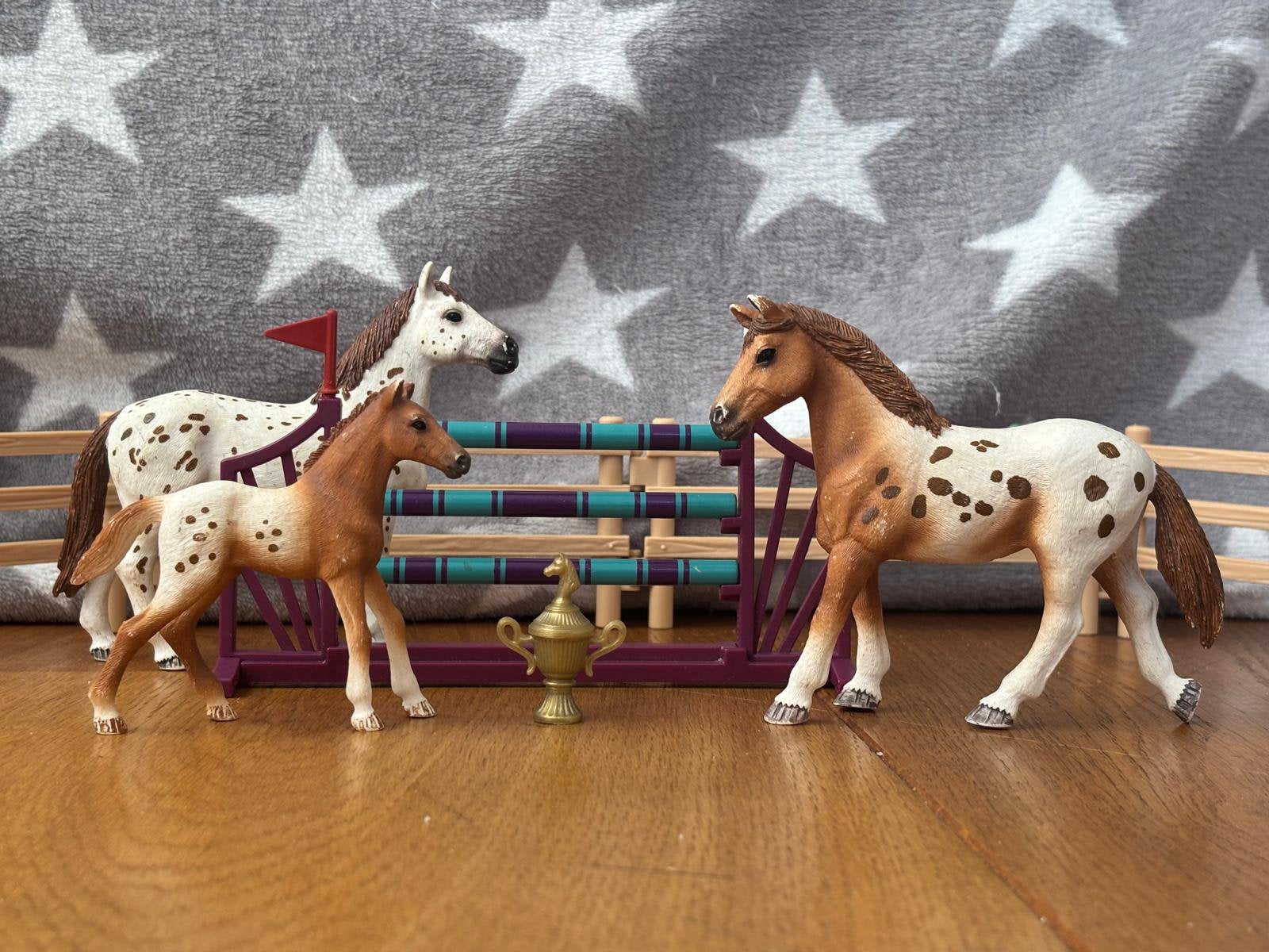 Schleich paardenstal met veel paarden, Kinderen en Baby's, Speelgoed | Overig, Ophalen, Zo goed als nieuw, Jongen of Meisje