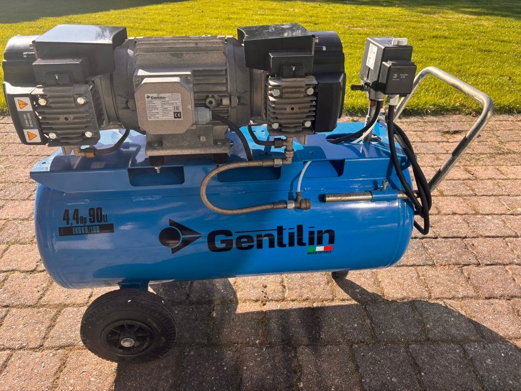 Olievrije Compressor | 3,2 kW | Gentilin | Lage draaiuren, Ophalen, Mobiel, Gebruikt, 400 tot 800 liter/min