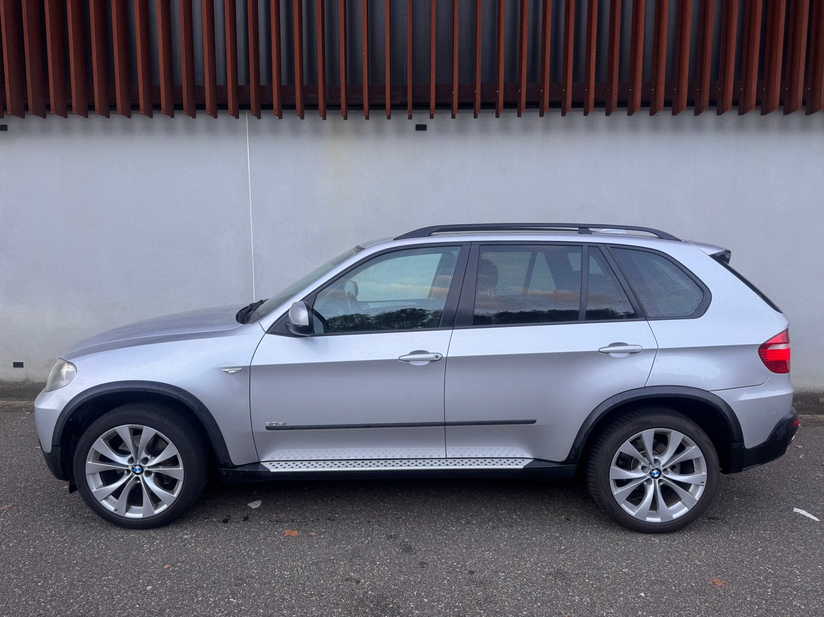 BMW X5 3.0 SI / Afn. Trekhaak / NAP / Leder, Auto's, X5, 2996 cc, 129 €/maand, SUV of Terreinwagen