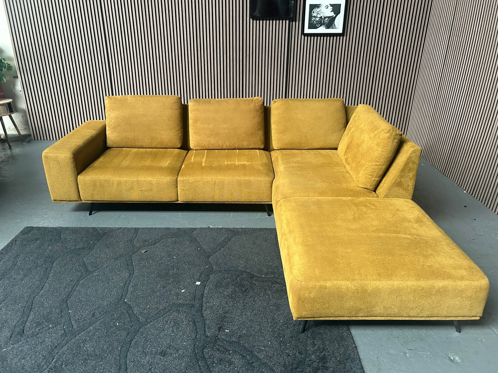GRATIS LEVERING Prominent Hoekbank Geel 275X230 GEREINIGD, Ophalen of Verzenden, Zo goed als nieuw, Vierpersoons of meer, Stof