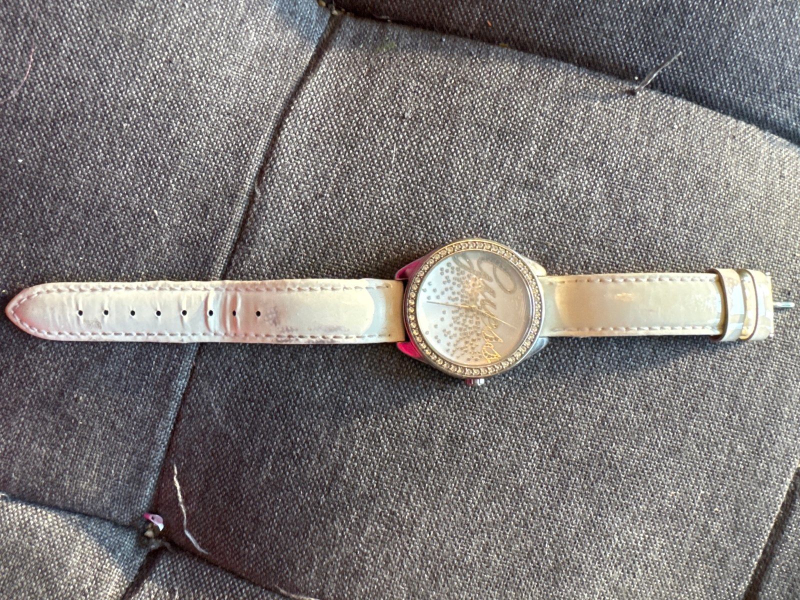 Guess Dameshorloge met Strass en Leren Bandje, Staal, Guess, Polshorloge, Ophalen of Verzenden